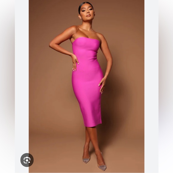 NEW! NovaLuxe violet strapless bodycon dress - Picture 1 of 9